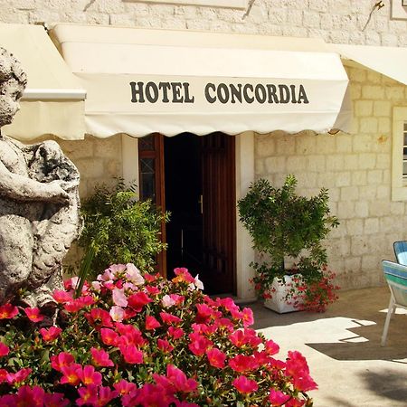 Hotel Concordia Trogir Exterior photo