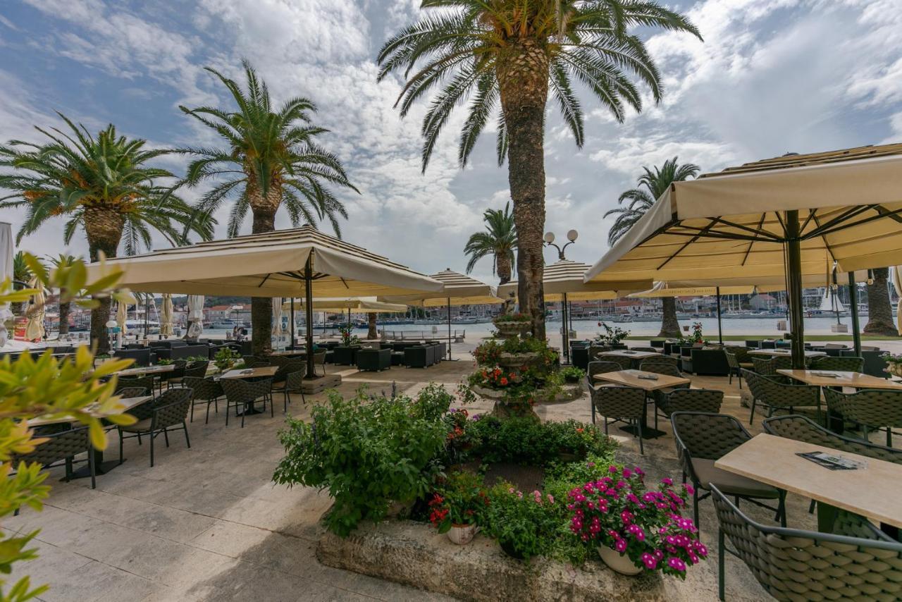 Hotel Concordia Trogir Exterior photo